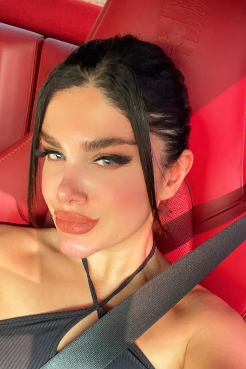 Hanna Escort in , 34yo - Brunette