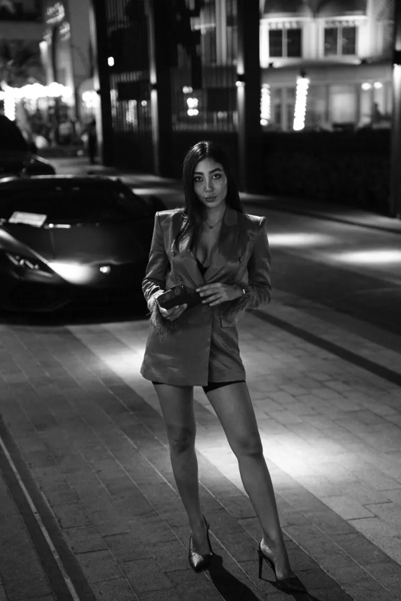 Chloe Escort in , 24yo - Brown