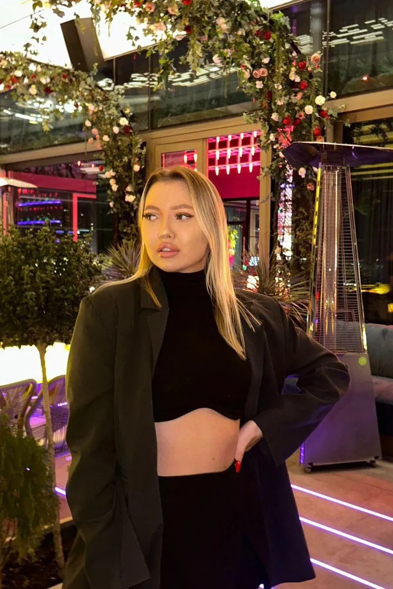 Adriana Escort in , 22yo - Blonde