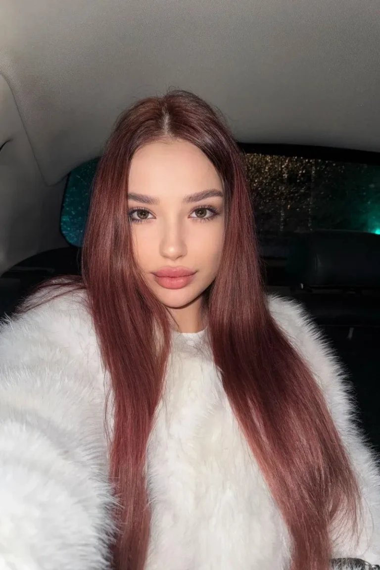 Lizi Escort in , 24yo - Redhead 