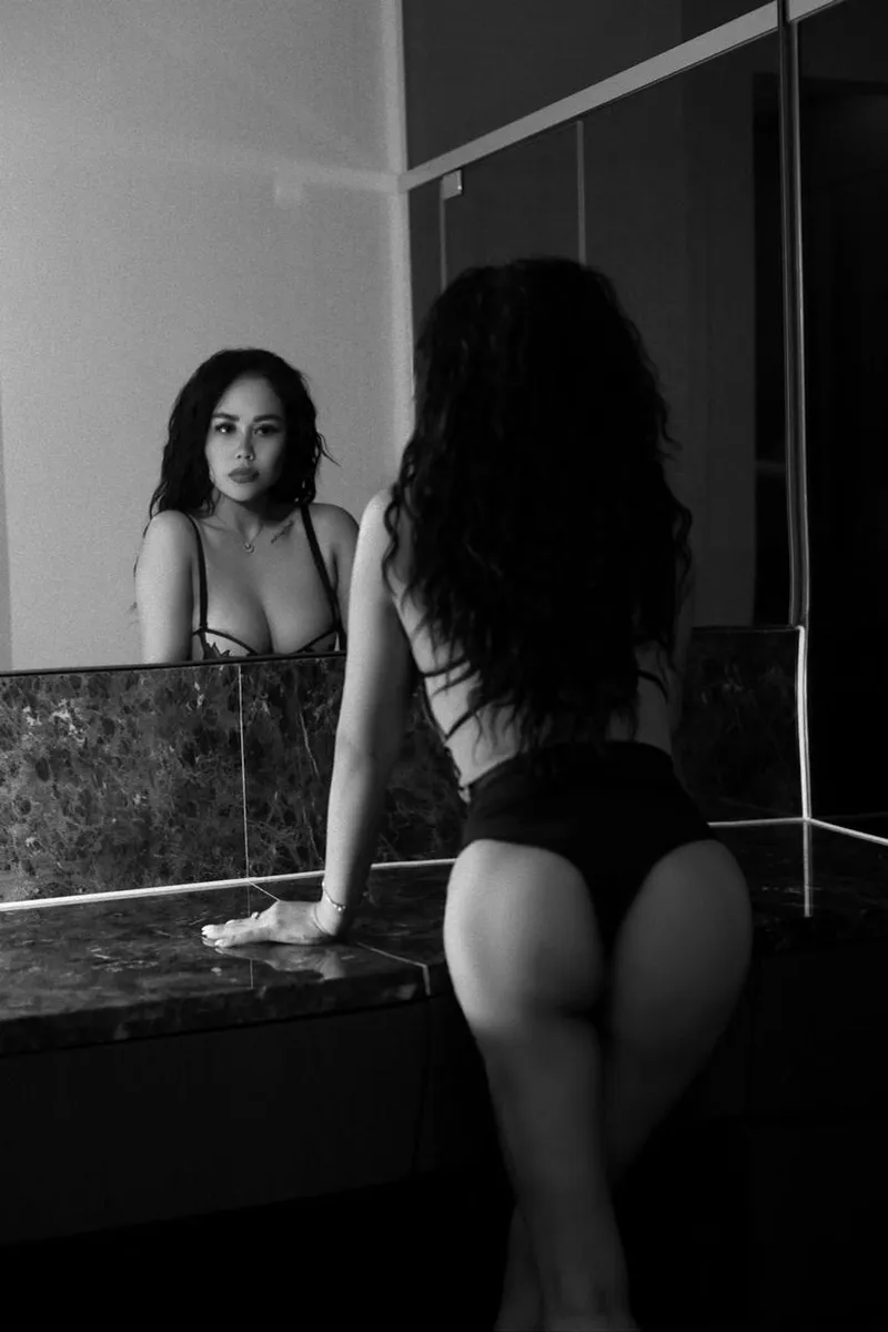 High Class Escort Jelly - Brunette, 31yo - price: 420£ | Girls London № 7 Jelly High Class Escort in , 31yo - Brunette | Girls London № 7
