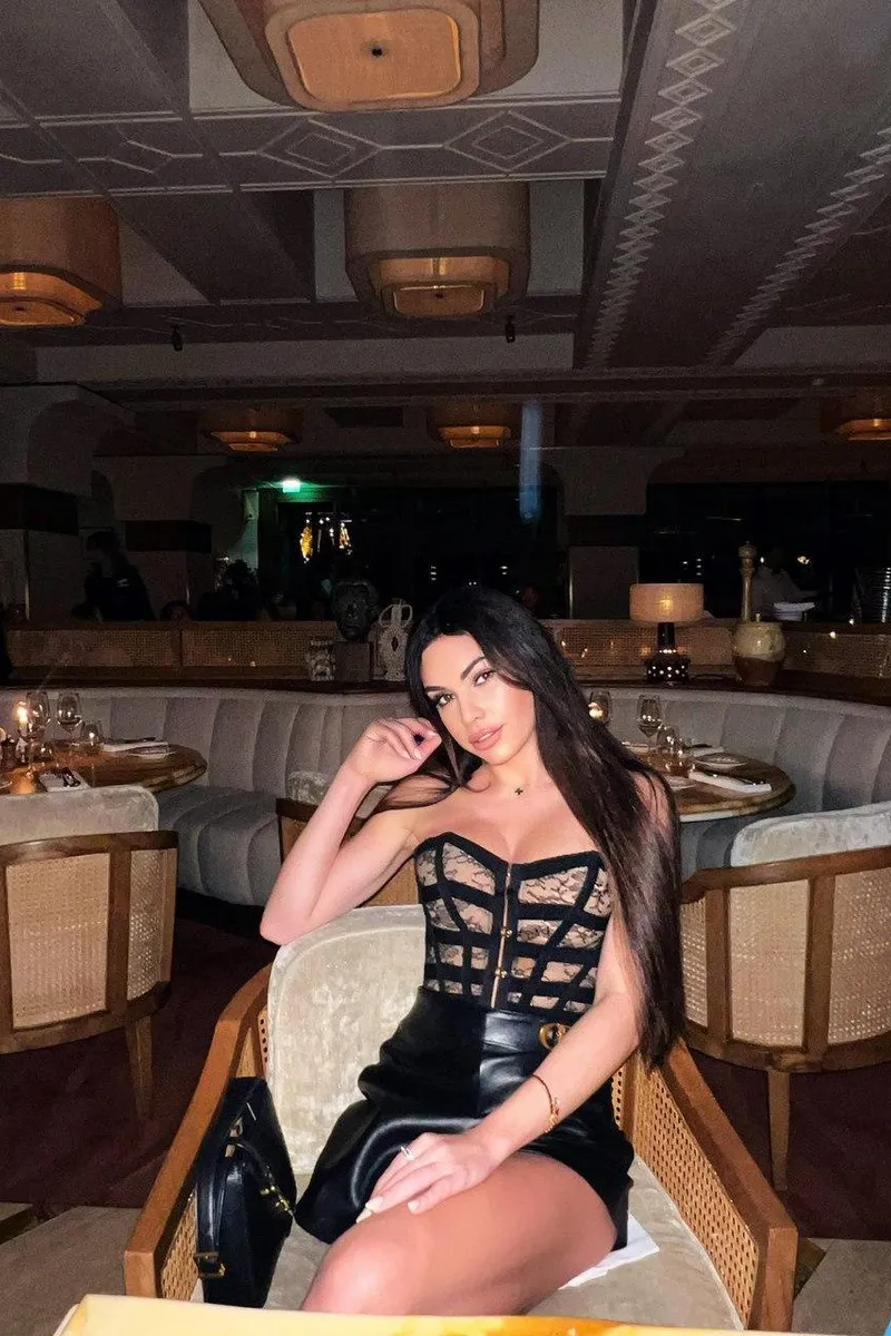 Top Escort Sophia - Brunette, 20yo - price: 400£ | Girls London № 5 Sophia Top Escort in , 20yo - Brunette | Girls London № 5