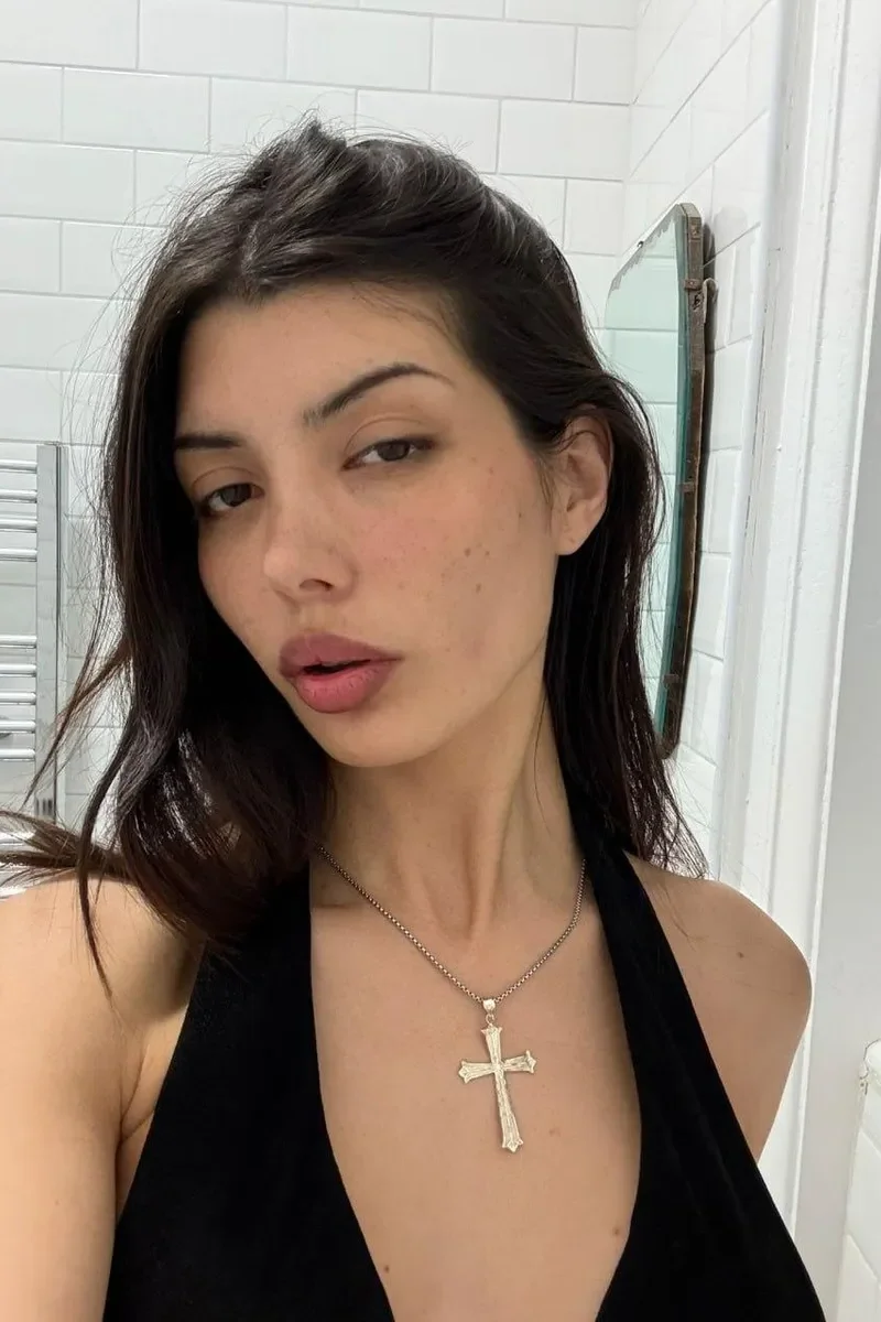 Rina Escort in , 28yo - Brown
