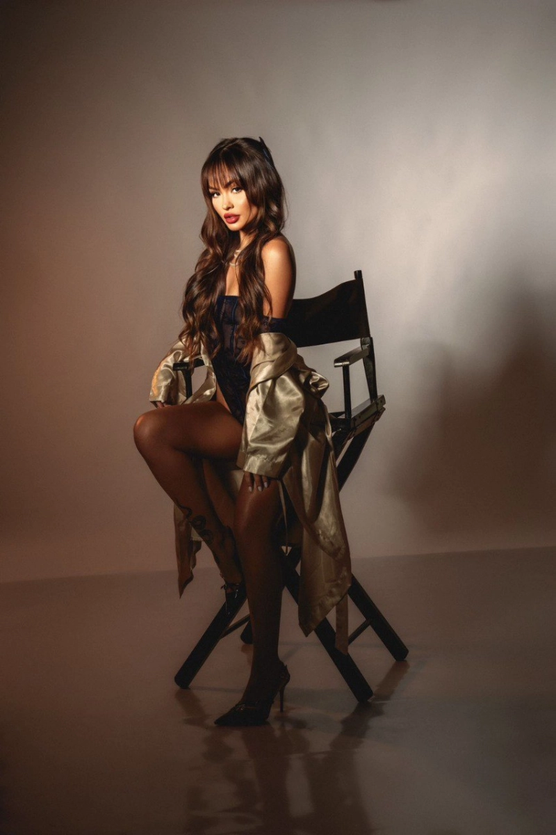 Luxury Escort Livia - Brown, 22yo - price: 600£ | Girls London № 6 Livia Luxury Escort in , 22yo - Brown | Girls London № 6