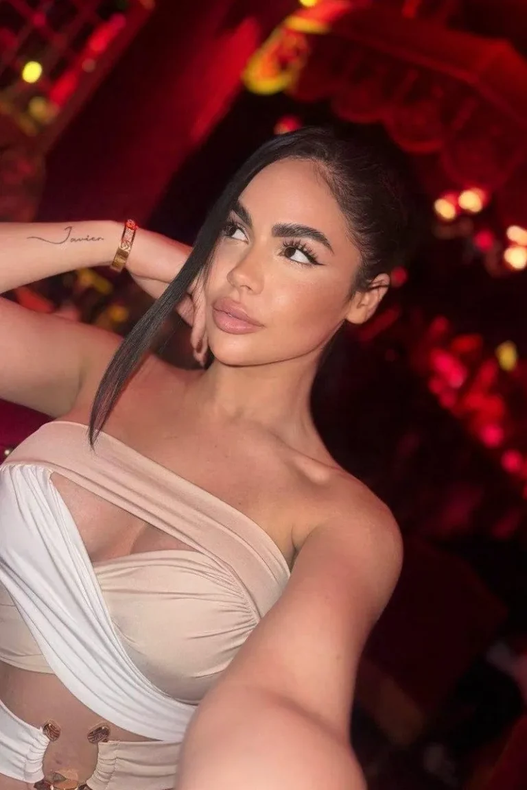 Ayla Vip Escort in , 24yo - Brunette | Girls London № 2