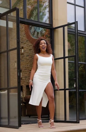 Melli Escort in , 38yo - Brown