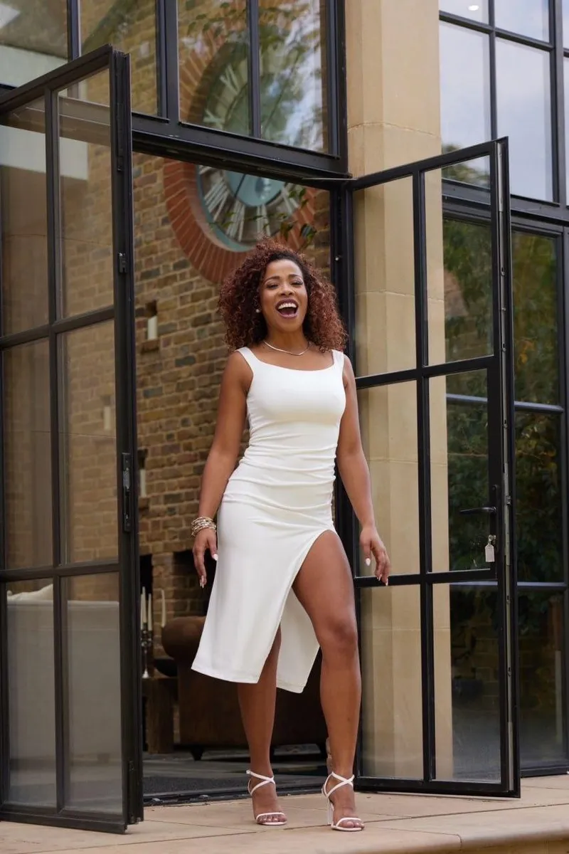 Melli Escort in , 38yo - Brown 